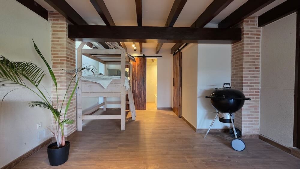 Property 2464 - Image 9